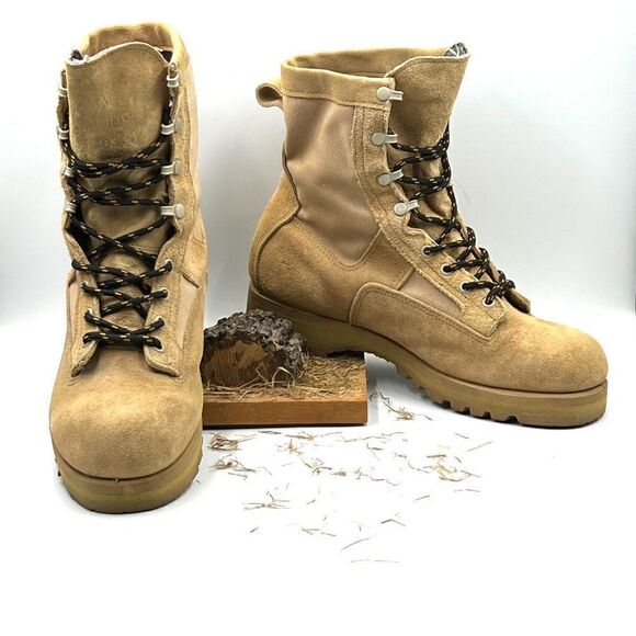 Wellco Military Issue Desert Boots - Picture 1 of 9